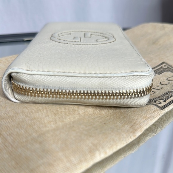 Gucci Cream Leather Wallet with Gold Accents - Picture 3 of 6